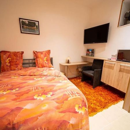 Studio Premium City Center Шалон-сюр-Сон Екстериор снимка